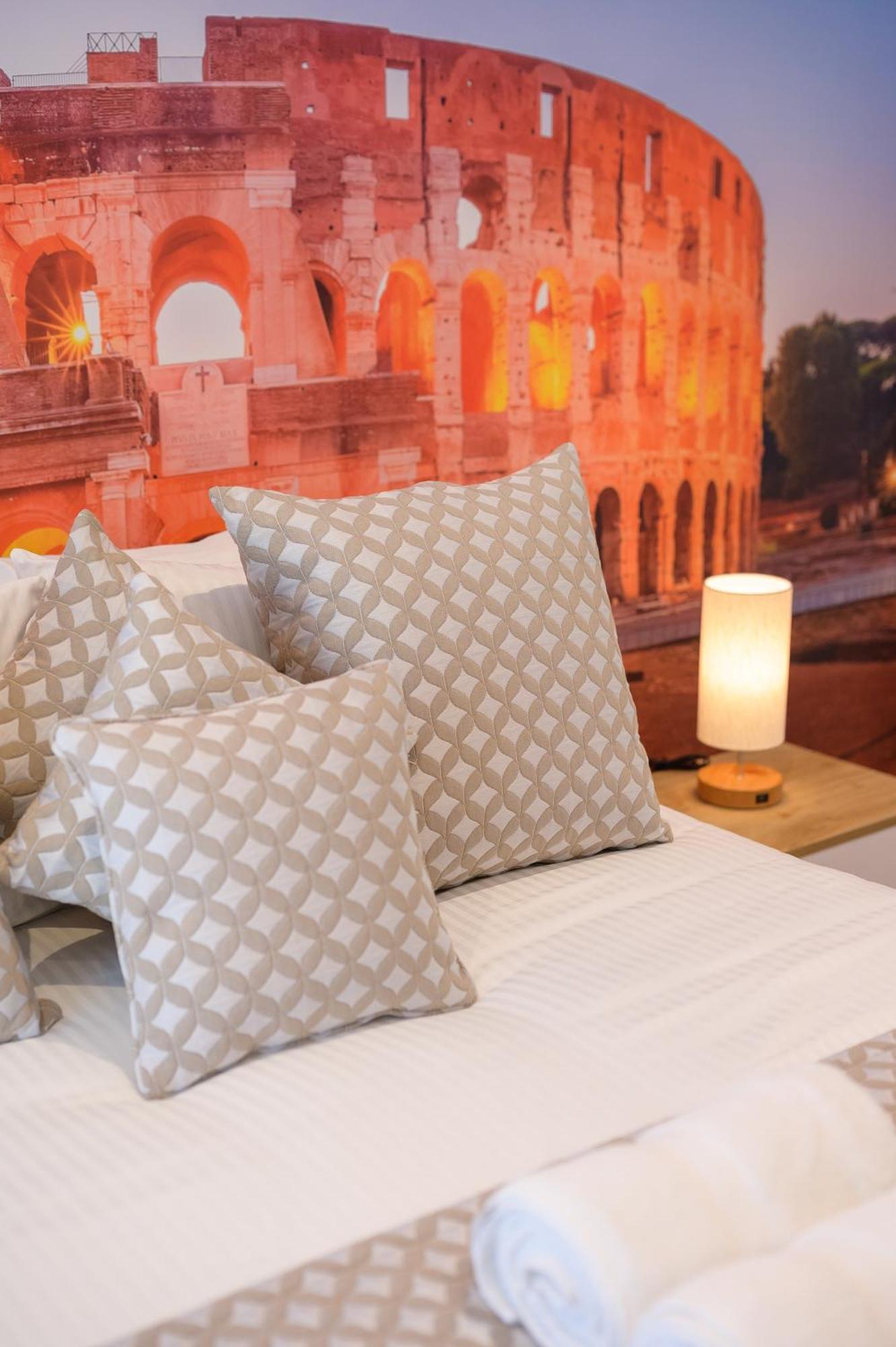 Luxury Suite-Metro Malatesta Рим Экстерьер фото