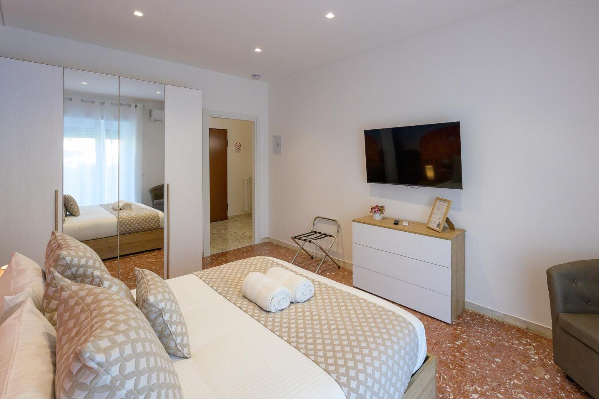 Luxury Suite-Metro Malatesta Рим Экстерьер фото